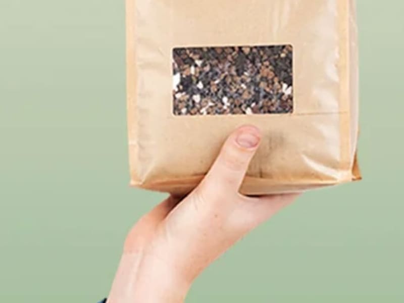 Sustrato en bolsa de papel kraft, complemento para tus plantas